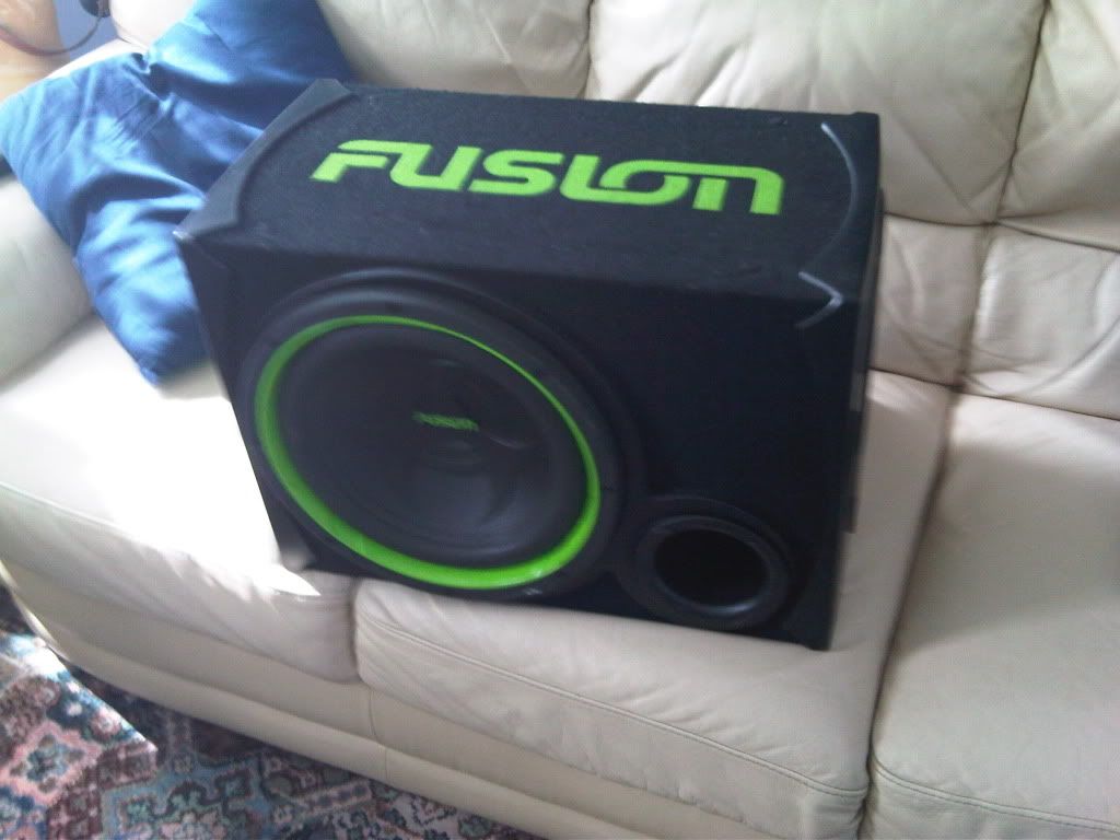 12 inch Fusion Sub (in box) and 1000W amp | Retro Rides